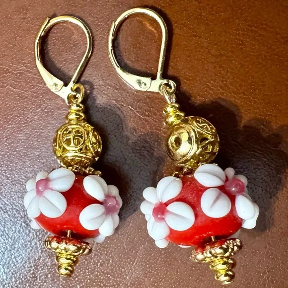 New Hand Crafted Red and Gold Tone Lampwork Glass Earrings - Picture 2 of 3